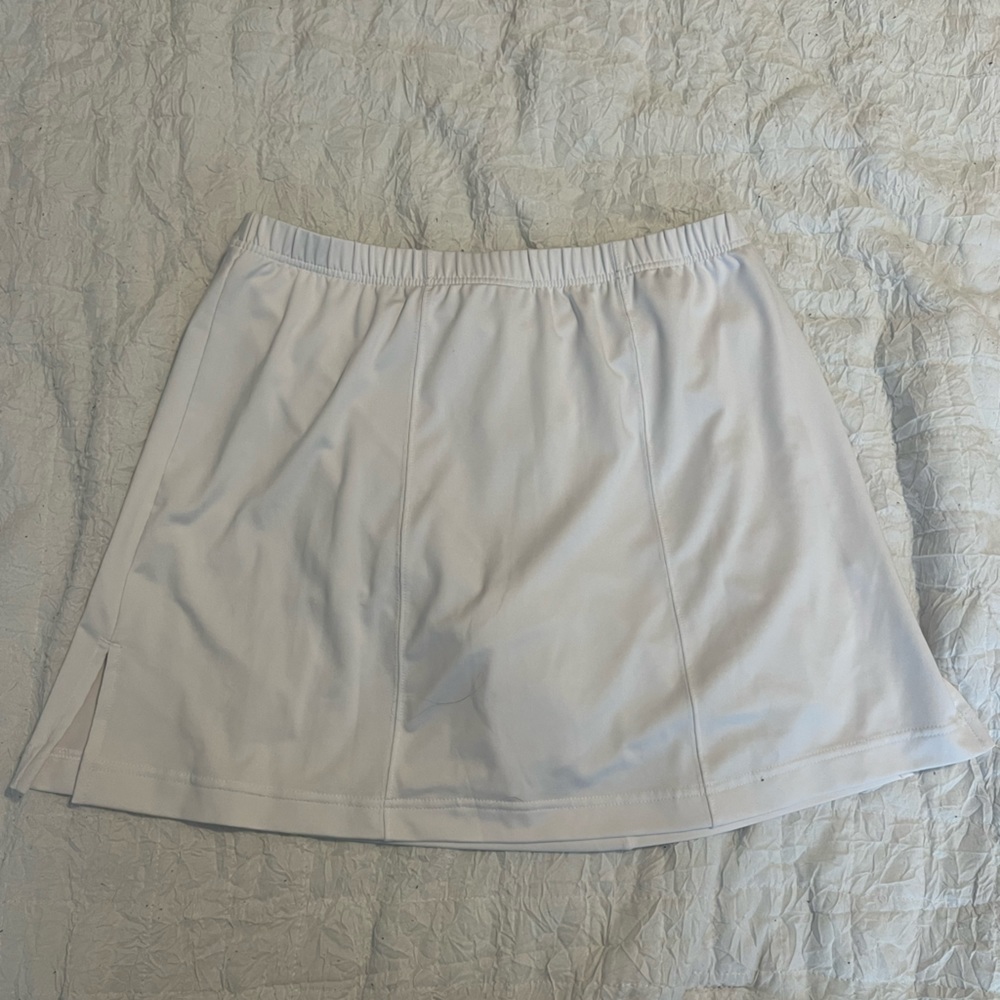 Green Grass white tennis skirt with built in shorts